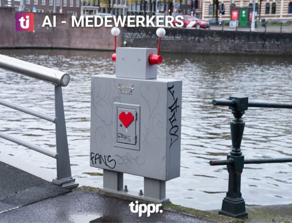 TIPPR Trendrapport 2023: AI medewerkers... Streetart Frankey robot Stationsplein