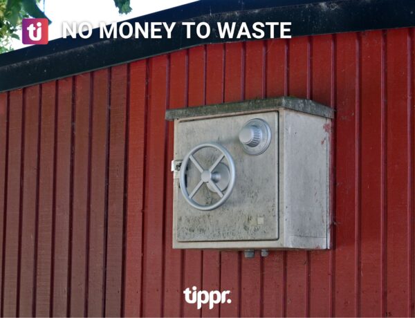 Trendrapport TIPPR 2023: No Money to Waste ... Streetart Frankey Safebox Frederiksdal, Helsingborg, Sweden 