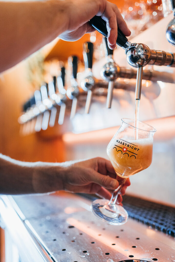 Bier tappen bij Stadsbrouwerij Maastricht
