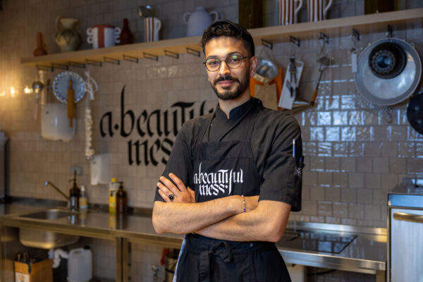 TOPPR van juni: Ghaith Alsheikh in de keuken van restaurant A Beautiful Mess 